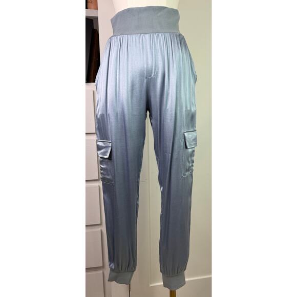 Fate Light Blue Satin Joggers with Cargo Pockets New with Tags Size Small - Picture 3 of 10